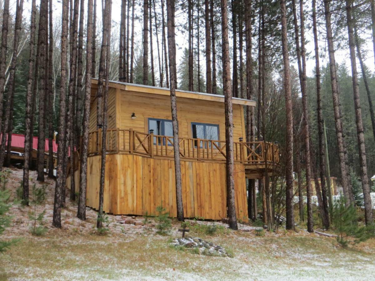 La Maison Sous Les Arbres Saint Roch de Mekinac Exterior photo