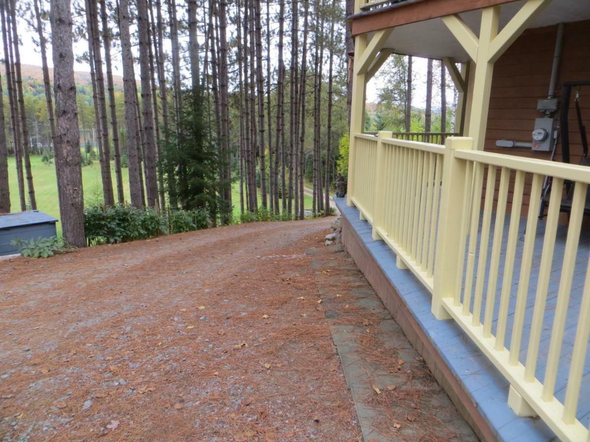 La Maison Sous Les Arbres Saint Roch de Mekinac Exterior photo